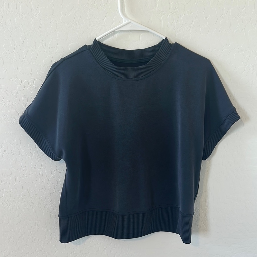 Lululemon Softstreme Black Shot Sleeve